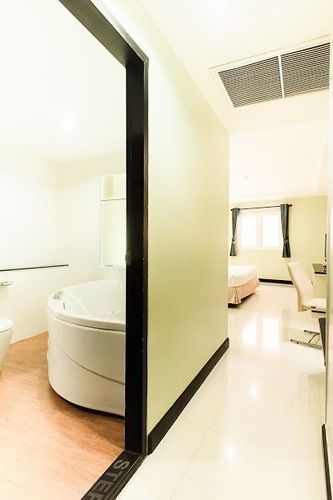 Fourteen Again Inn Pattaya